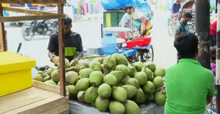 পুনর্দখল ঢামেকের আশপাশের ফুটপাত, সান্ধ্যকালীন বাজার নিয়ে ভাবছে সরকার